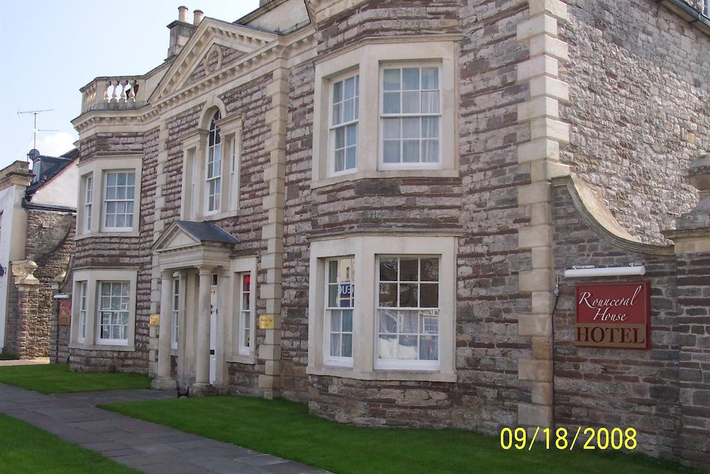 Rounceval House Hotel Chipping Sodbury Exterior photo